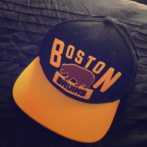 Boston Bruins Reebok SnapBack